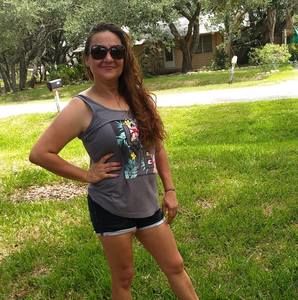 Meet your Posher, Melissa